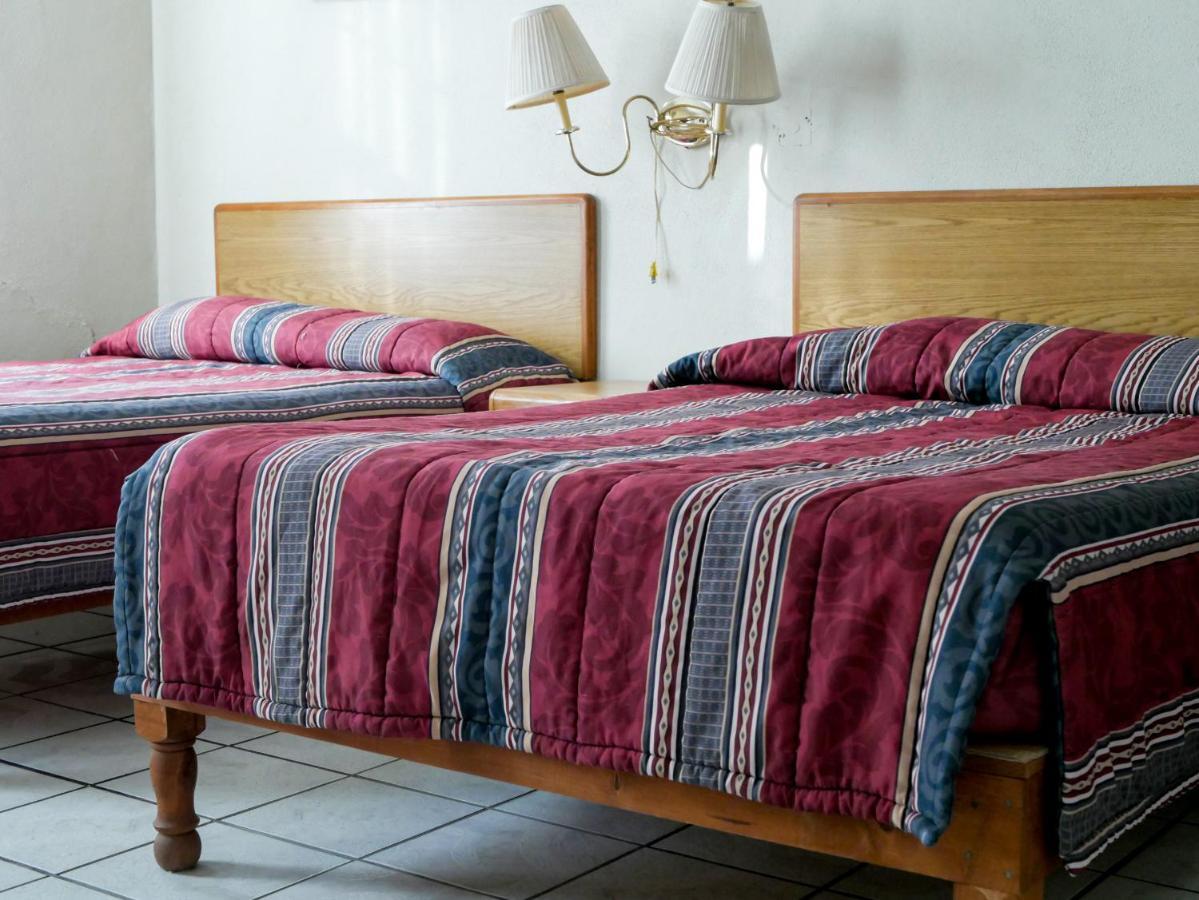Hotel La Huerta Río Verde エクステリア 写真