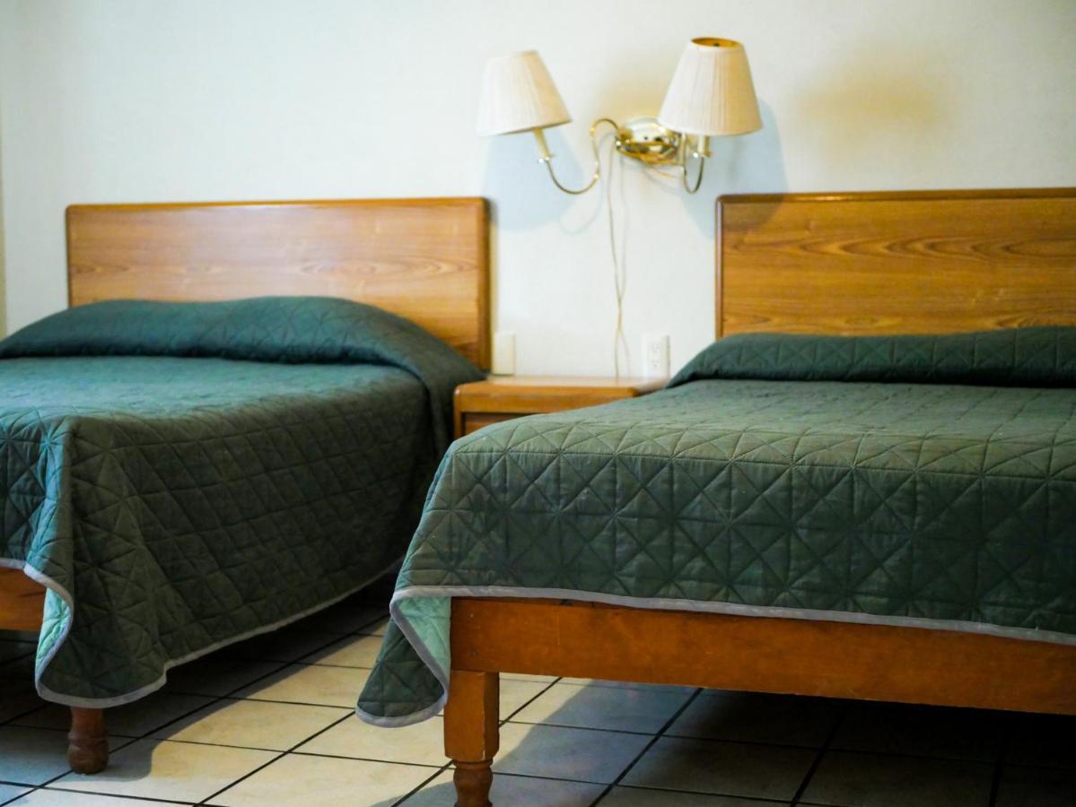 Hotel La Huerta Río Verde エクステリア 写真